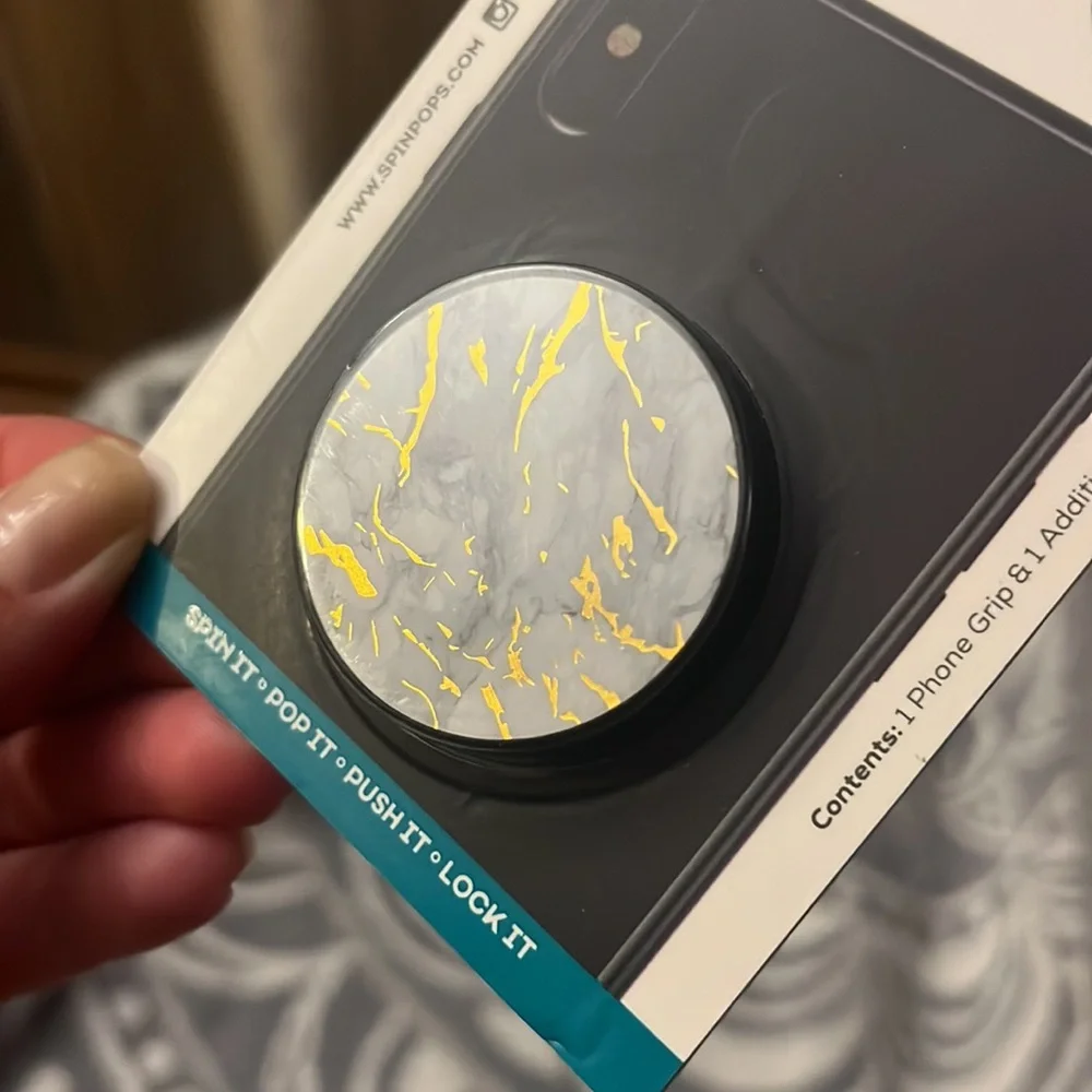 Marble Phone Grip - White and Gold